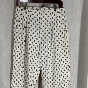 Vintage 80s/90s Hunters Run Women’s Cream Patterned High-Waisted Pants